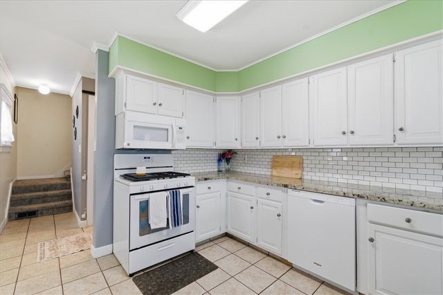 758 Parkway The Street, Jackson, MI 49203