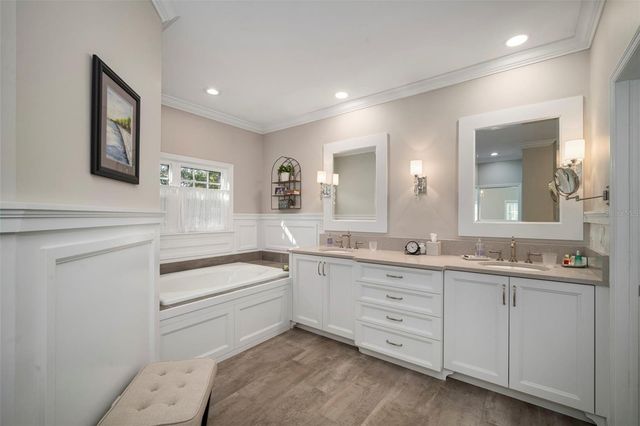 2531 W WATROUS AVENUE, Tampa, FL 33629