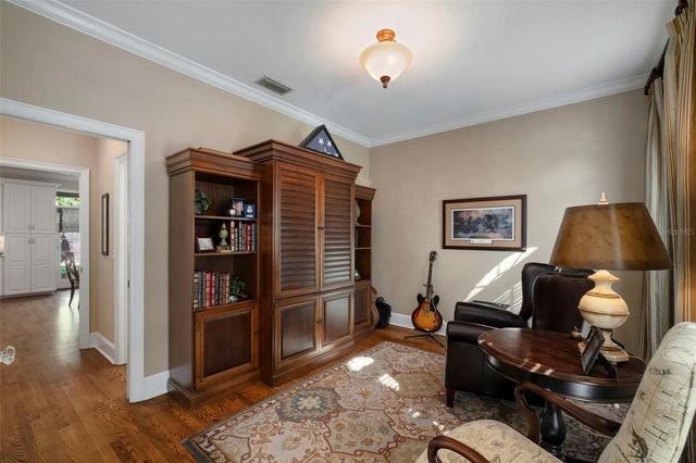 2531 W WATROUS AVENUE, Tampa, FL 33629