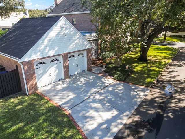 2531 W WATROUS AVENUE, Tampa, FL 33629