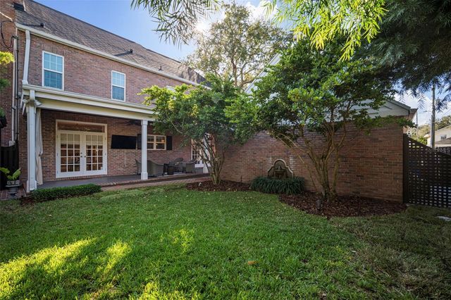 2531 W WATROUS AVENUE, Tampa, FL 33629