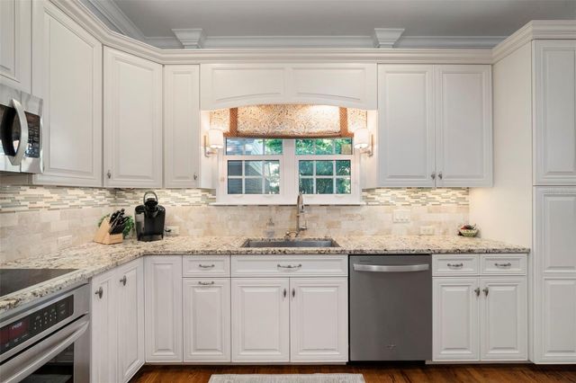 2531 W WATROUS AVENUE, Tampa, FL 33629