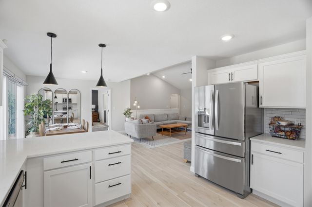 7490 S LAVENDER DR, Columbia, MO 65203