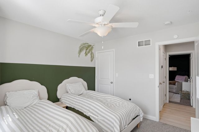 7490 S LAVENDER DR, Columbia, MO 65203