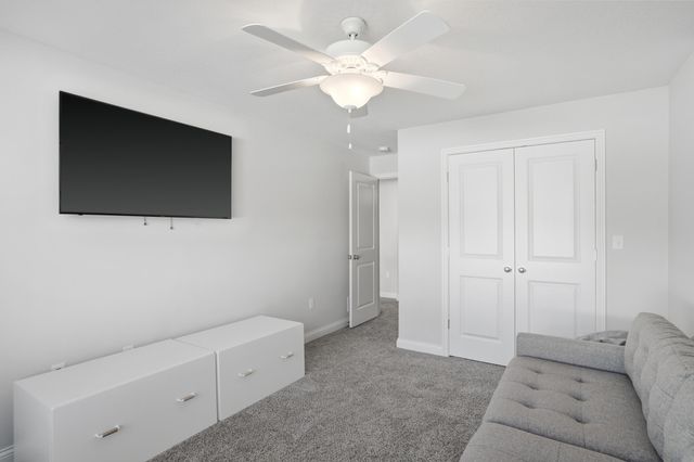 7490 S LAVENDER DR, Columbia, MO 65203