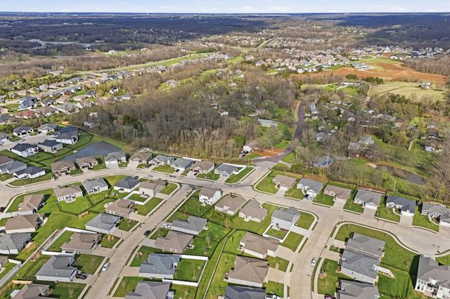 7490 S LAVENDER DR, Columbia, MO 65203