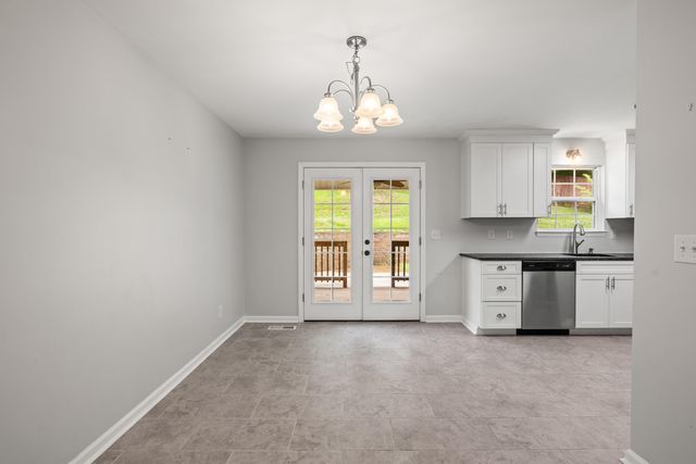 995 Ross Hollow Road, Ringgold, GA 30736