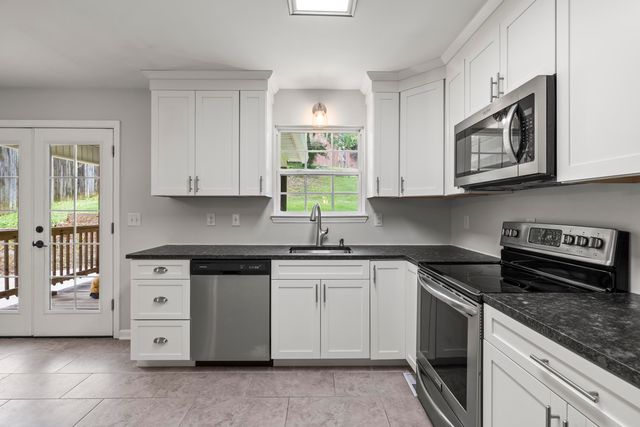 995 Ross Hollow Road, Ringgold, GA 30736