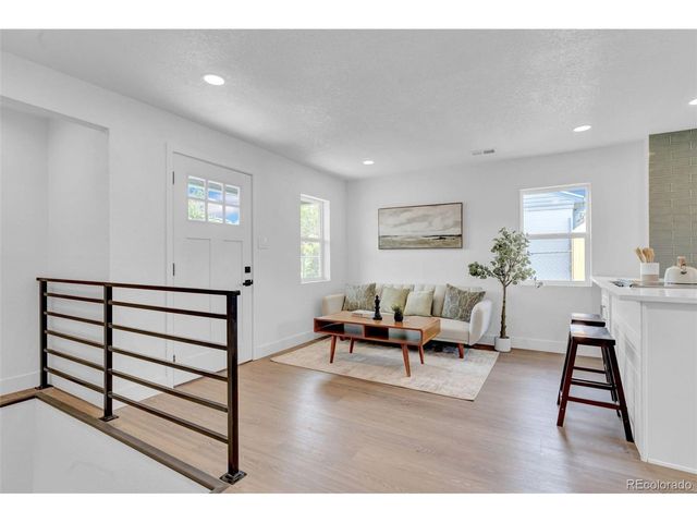 3715 N Jackson St, Denver, CO 80205