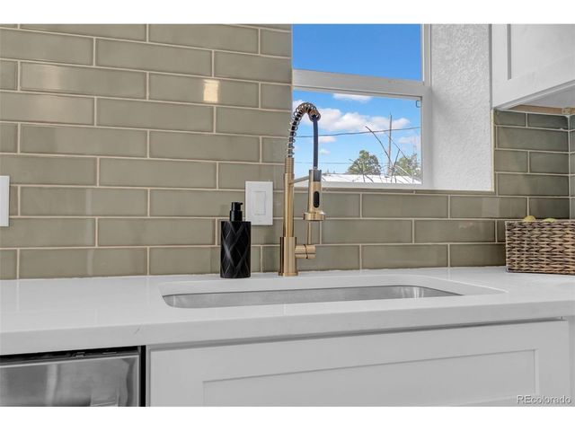 3715 N Jackson St, Denver, CO 80205