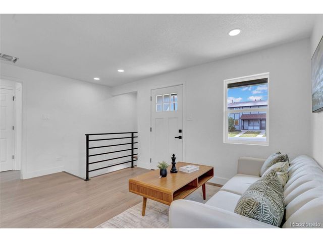 3715 N Jackson St, Denver, CO 80205
