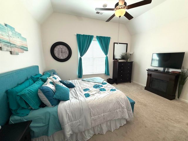 65 HIDDEN MEADOWS LN, Oakland, TN 38060