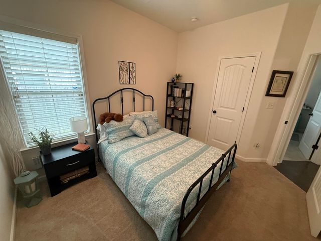65 HIDDEN MEADOWS LN, Oakland, TN 38060