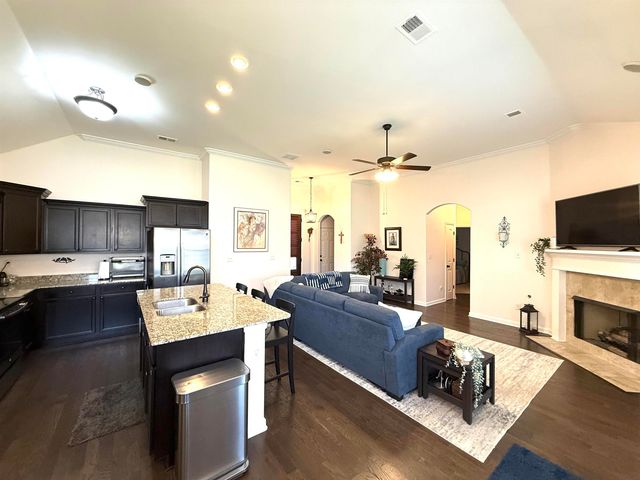 65 HIDDEN MEADOWS LN, Oakland, TN 38060
