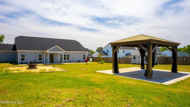 163 Enfield Drive, Carthage, NC 28327