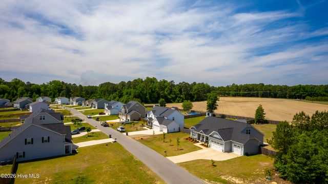 163 Enfield Drive, Carthage, NC 28327