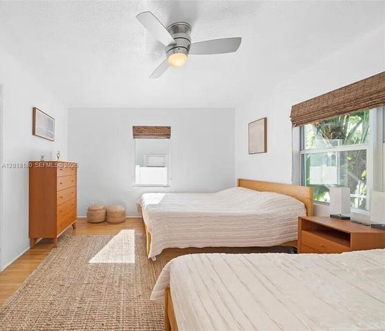 1617 NE 3rd Ct, Fort Lauderdale, FL 33301