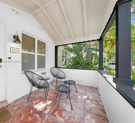 1617 NE 3rd Ct, Fort Lauderdale, FL 33301