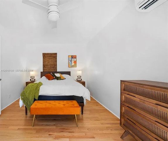 1617 NE 3rd Ct, Fort Lauderdale, FL 33301