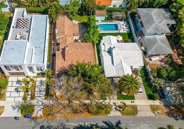 1617 NE 3rd Ct, Fort Lauderdale, FL 33301