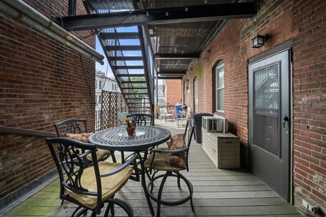 805 E 4th St 1, Boston, MA 02127