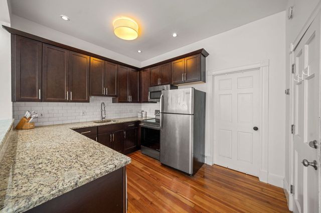 805 E 4th St 1, Boston, MA 02127