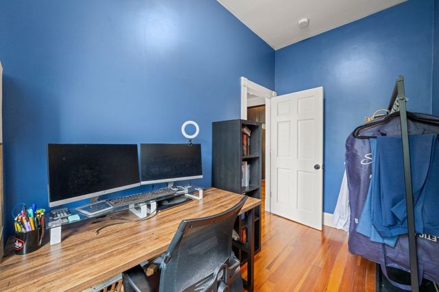 805 E 4th St 1, Boston, MA 02127