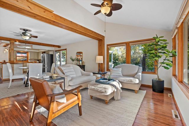 12763 N East Shoreland DRIVE, Mequon, WI 53092