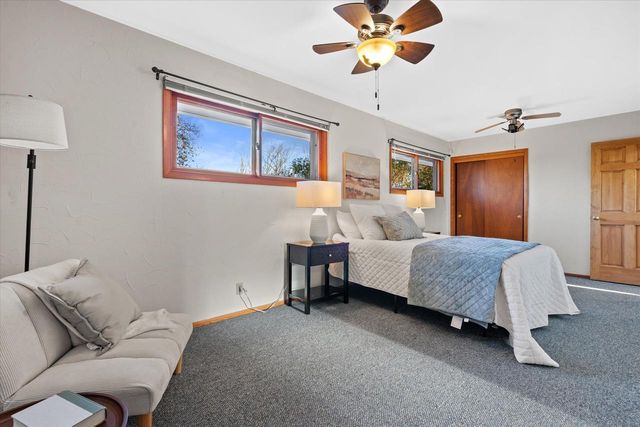 12763 N East Shoreland DRIVE, Mequon, WI 53092