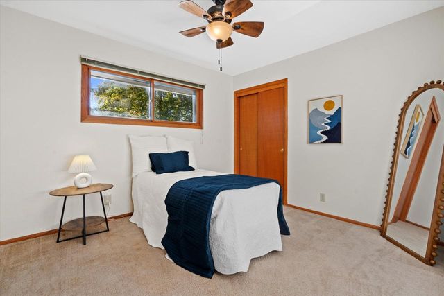 12763 N East Shoreland DRIVE, Mequon, WI 53092