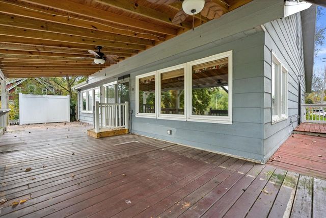 12763 N East Shoreland DRIVE, Mequon, WI 53092