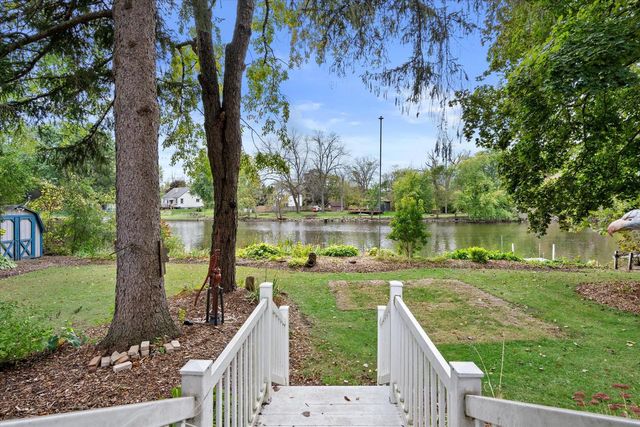 12763 N East Shoreland DRIVE, Mequon, WI 53092