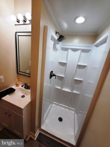 8346 WHITE SHOP RD, Culpeper, VA 22701