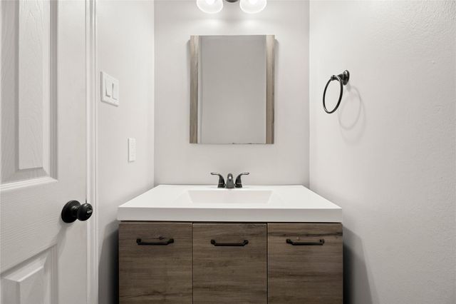 1209 Comanche Street, Deer Park, TX 77536