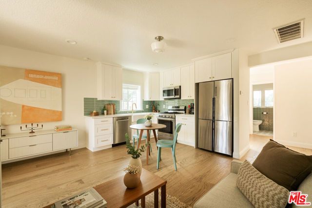 6162 Strickland Avenue, Los Angeles, CA 90042