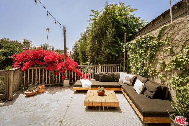 6162 Strickland Avenue, Los Angeles, CA 90042
