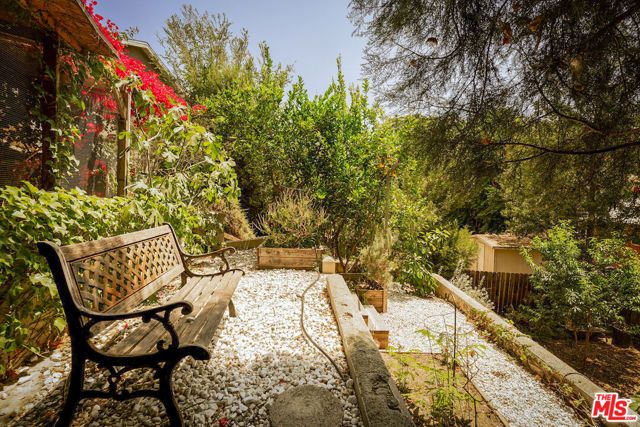 6162 Strickland Avenue, Los Angeles, CA 90042