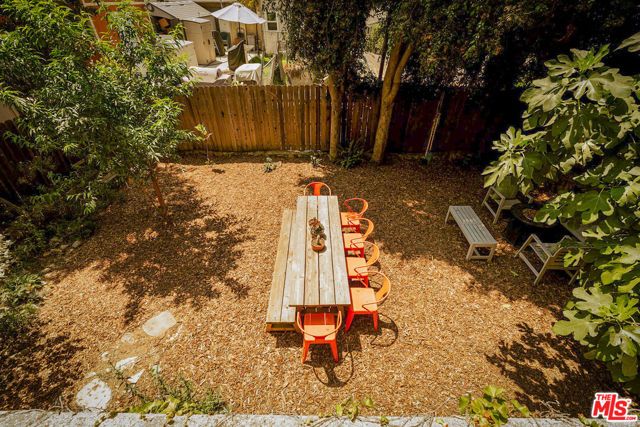 6162 Strickland Avenue, Los Angeles, CA 90042