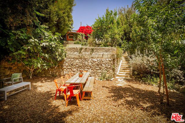 6162 Strickland Avenue, Los Angeles, CA 90042