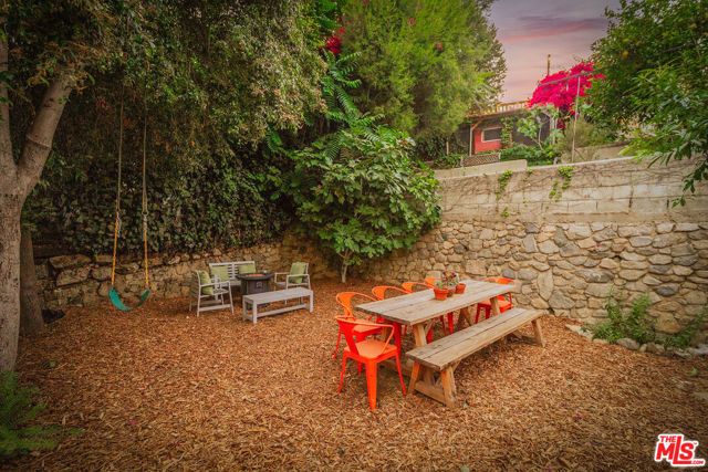 6162 Strickland Avenue, Los Angeles, CA 90042