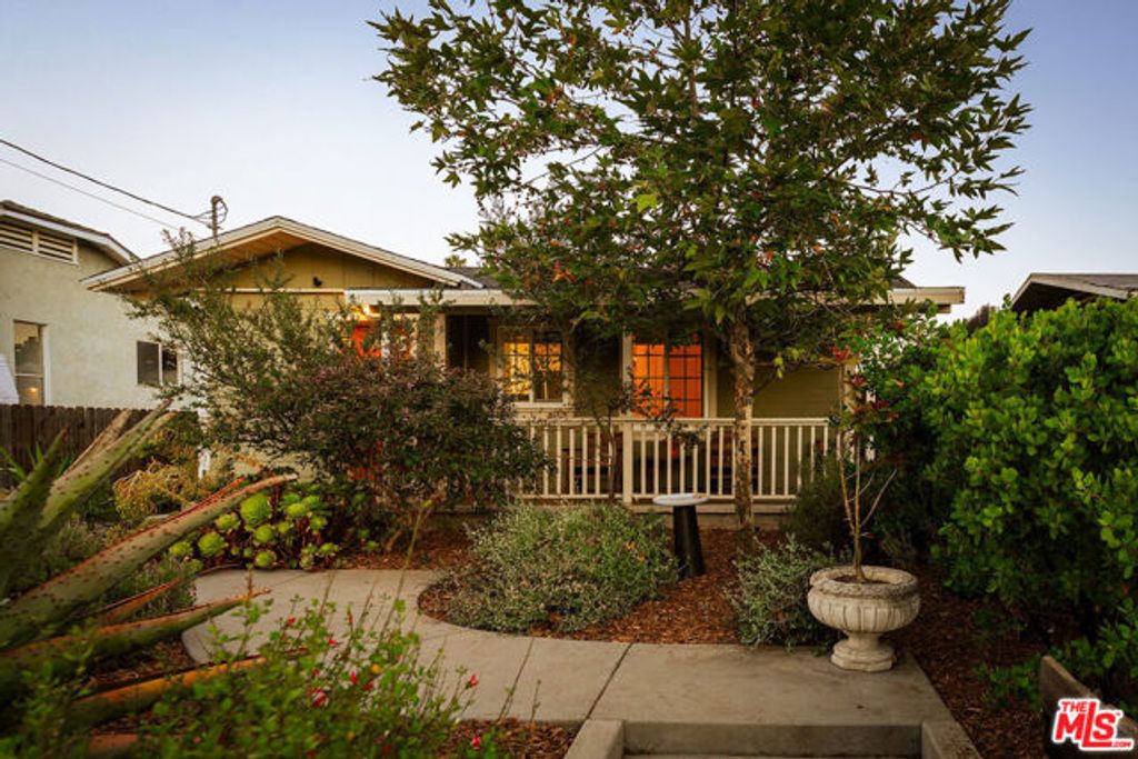 6162 Strickland Avenue, Los Angeles, CA 90042