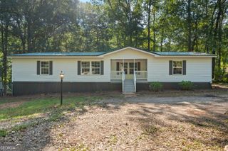 1014 Minnie Sewell Road, Grantville, GA 30220