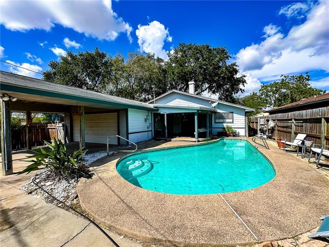 4002 Richwood Circ, Corpus Christi, TX 78410