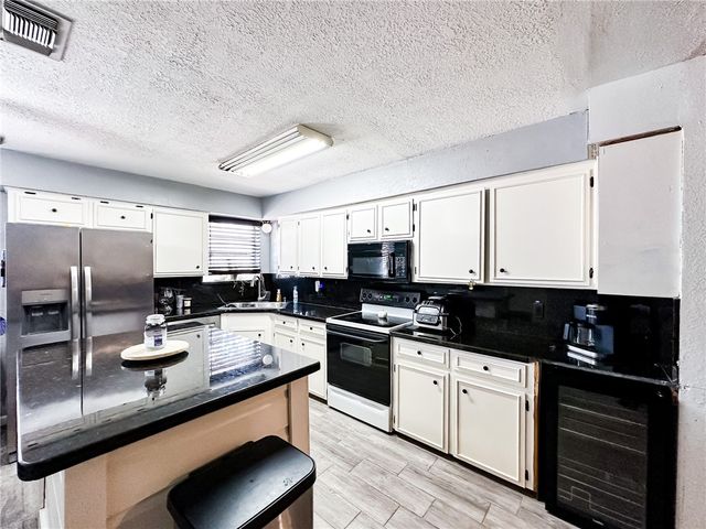 4002 Richwood Circ, Corpus Christi, TX 78410