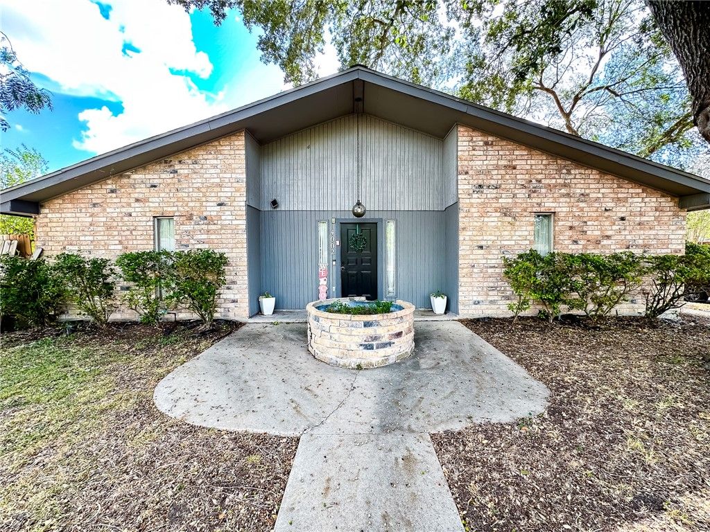 4002 Richwood Circ, Corpus Christi, TX 78410