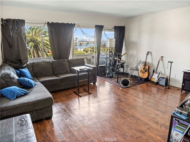 3605 Stephen M White, San Pedro, CA 90731