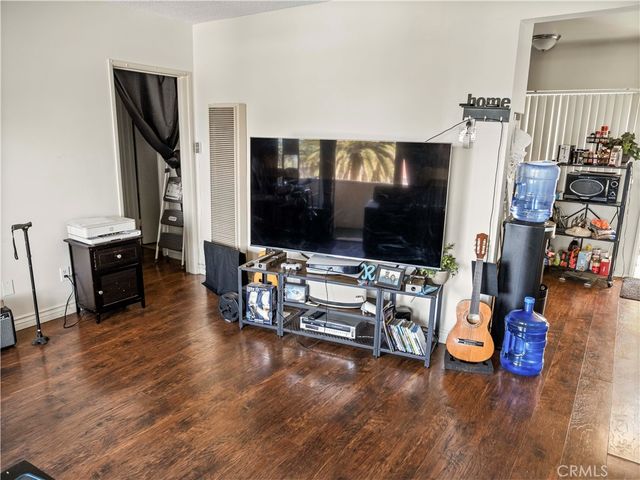 3605 Stephen M White, San Pedro, CA 90731