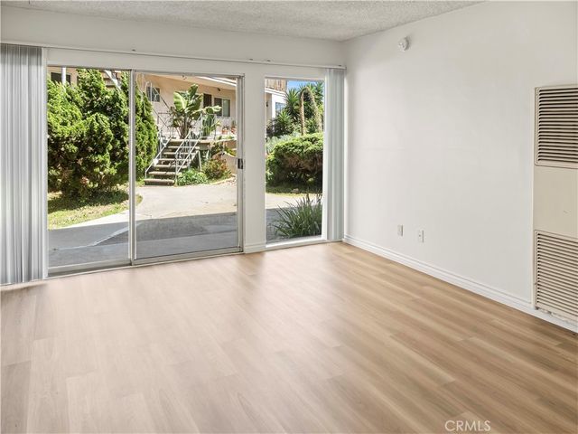 3605 Stephen M White, San Pedro, CA 90731