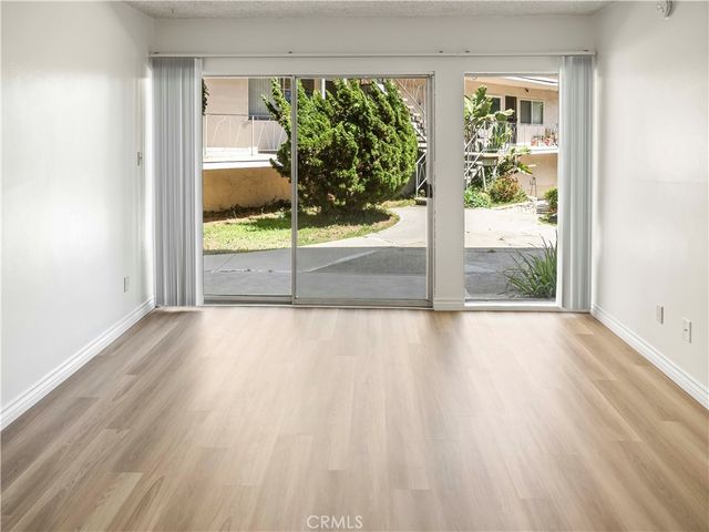 3605 Stephen M White, San Pedro, CA 90731