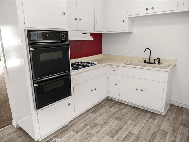 3605 Stephen M White, San Pedro, CA 90731
